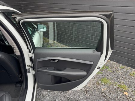 2015 Volvo V70 2.0 D D4 SE NAV 181BHP 5DR €7,995 thumbnail