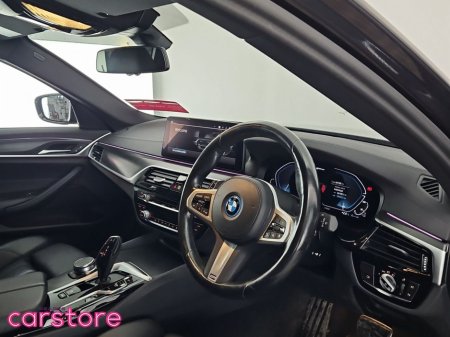 2022 BMW 5 Series 530 E M Sport Auto 530 e M Sport 530 e eDrive 12kWh PHEV 292 109BHP /80kw Auto Start/Stop thumbnail