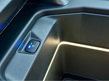 2023 Land Rover Defender ++HIGH SPEC++ 110 2.0 P400E X 404PS thumbnail