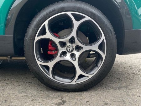 2025 Alfa Romeo Tonale - thumbnail 12