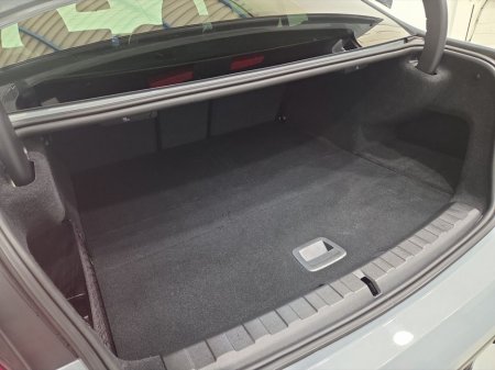 2025 BMW 3 Series - thumbnail 13