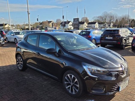 2023 Renault Clio - thumbnail 2