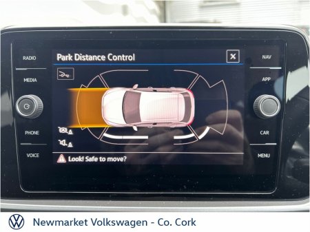 2026 Volkswagen T-Roc - view 4