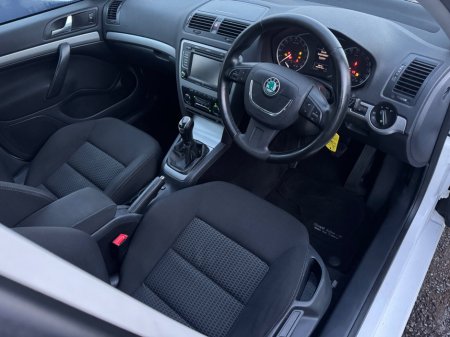 2012 Skoda Octavia 1.6 CR TDI ELEGANCE €4,950 thumbnail