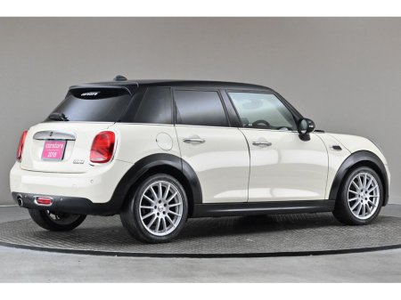 2018 MINI Hatch 1.5 COOPER 5DR*17" ALLOY WHEELS*PRIVACY GLASS*P*REVERSE CAMERA* €19,890 thumbnail