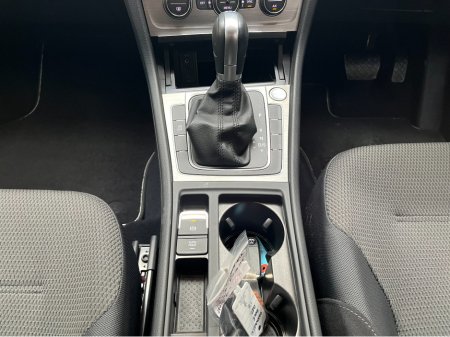 2017 Volkswagen Golf - thumbnail 17