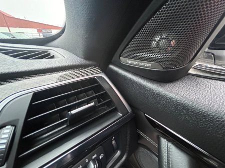 2016 BMW M4 - thumbnail 19