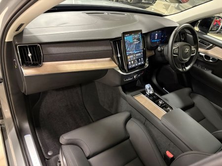 2025 Volvo XC90 T8 PLUS AWD=VAPOUR GREY//PAN ROOF//AS NEW=2 YEAR WARRANTY=TAILORED FINANCE PACKAGES INCL PCP AVAILABLE=TRADE IN'S WELCOME €79,995 thumbnail