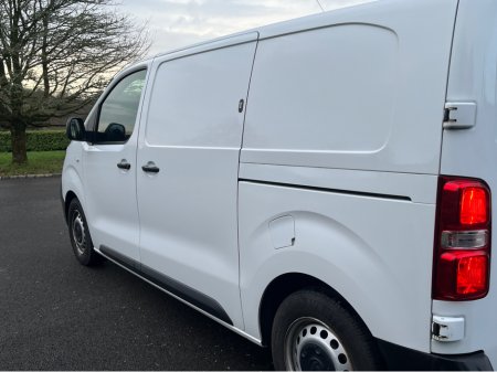 2020 Opel Vivaro 2700 EDITION S/S €13,750 thumbnail