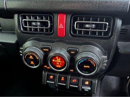 2025 Suzuki Jimny SIERRA 4 SEAT AUTOMATIC 1.5 PETROL  //HIGH SPEC//BRAND NEW//DELIVERY MILES//HEATED SEATS//KEYLESS ENTRY// €37,950 thumbnail