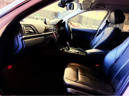 2015 BMW 3 Series 4d 320D LUXURY (AUTO) €16,249 thumbnail
