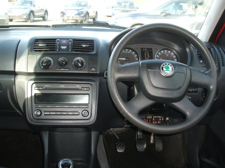 2010 Skoda Fabia - thumbnail 9