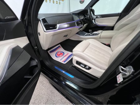 2021 BMW X5 XDRIVE45E M SPORT AUTO €57,400 thumbnail