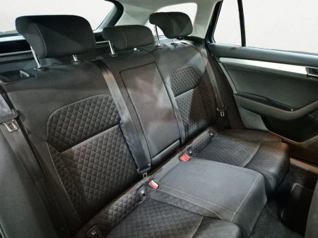 2021 Skoda Superb - thumbnail 19