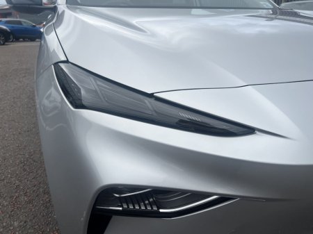 2026 MG MGS5 SE STANDARD RANGE thumbnail