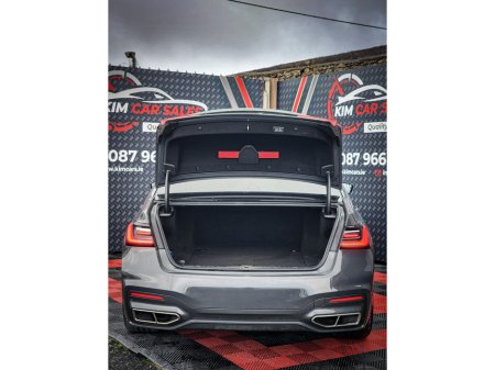 2021 BMW 7 Series M745e plug-in hybrid €49,950 thumbnail