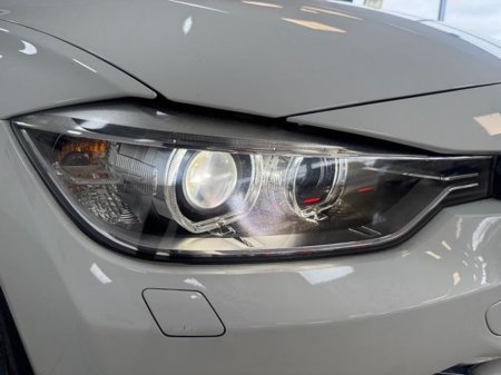 2015 BMW 3 Series - thumbnail 20