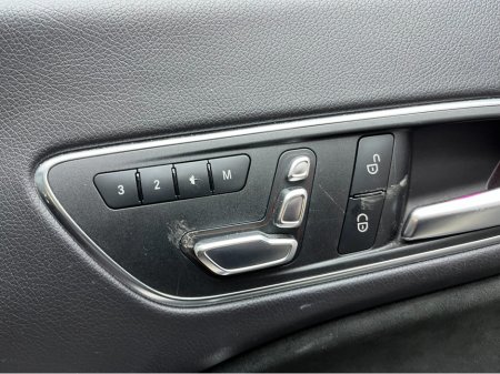 2019 Mercedes-Benz CLA Class - thumbnail 12