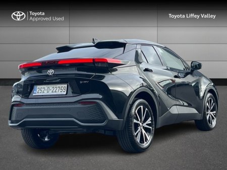 2025 Toyota C-HR C-HR HYBRID SPORT 1.8 €39,450 thumbnail