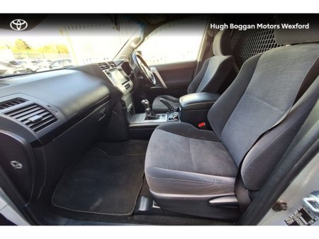 2019 Toyota Landcruiser - photo 6