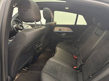 2025 Mercedes-Benz GLE Class - view 4