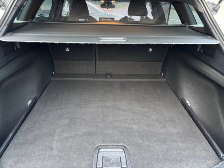 2022 Toyota Corolla 1.8 Hybrid Luna Saloon €20,750 thumbnail