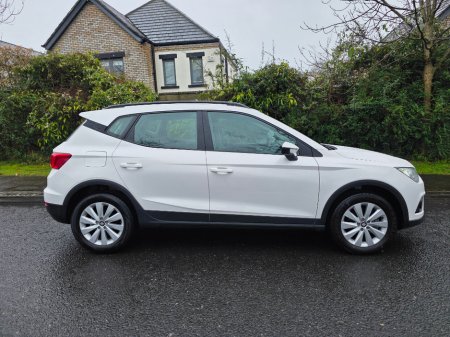 2019 SEAT Arona 1.0tsi 115HP SE 5DR €14,950 thumbnail