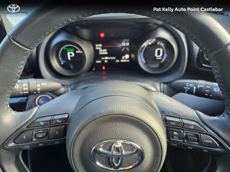 2023 Toyota Yaris Cross YARIS CROSS LUNA €27,900 thumbnail
