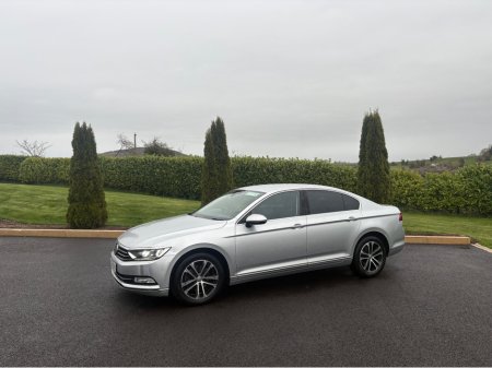 2018 Volkswagen Passat - thumbnail 2