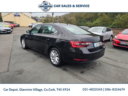 2019 Skoda Superb - thumbnail 4