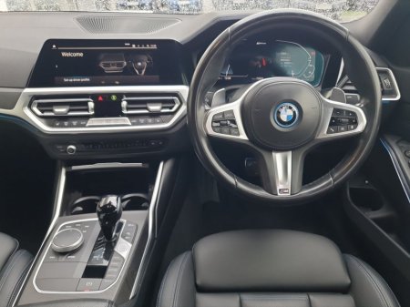 2022 BMW 3 Series - thumbnail 5