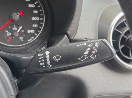 2013 Audi A1 - thumbnail 5