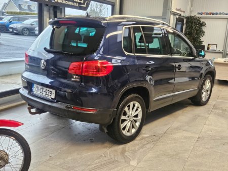 2013 Volkswagen Tiguan - thumbnail 2