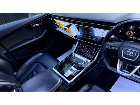 2021 Audi Q8 2021 (212) Audi Q8 55 TFSI e Black Edition Quattro €55,999 thumbnail