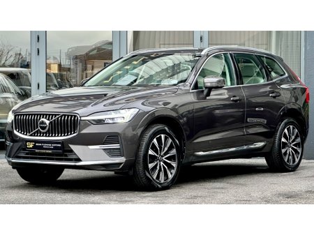 2022 Volvo XC60 - view 2