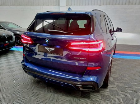 2021 BMW X5 RESERVED*** X5 45E M SPORT PRO (BIG SPEC) TECH PLUS PACK- PARK ASSIST PLUS PACK- DRIVER ASSIST PROFESSIONAL PACK- MASSAGE SEATS -- CLIMATE SEATS -- SOFT CLOSE DOORS- HARMON KARDON- HEADS UP DISPLAY - €59,995