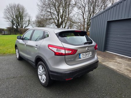2017 Nissan Qashqai 1.5 DSL XE €8,995 thumbnail