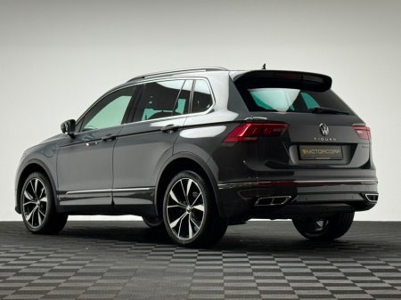 2023 Volkswagen Tiguan R-LINE TSI DSG €31,990 thumbnail
