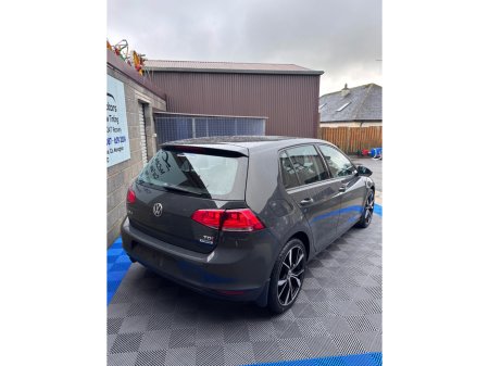 2016 Volkswagen Golf MATCH TDI BLUEMOTION TECHNOLOGY €12,950 thumbnail
