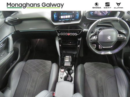 2023 Peugeot 2008 - thumbnail 18