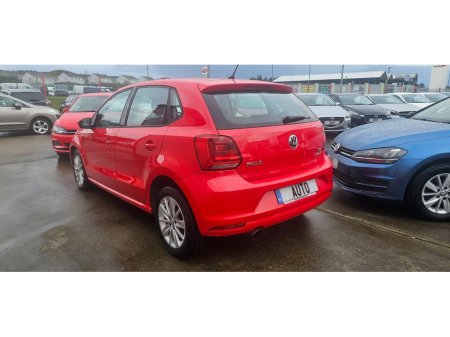 2015 Volkswagen Polo - thumbnail 12