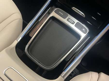 2025 Mercedes-Benz GLB - thumbnail 16