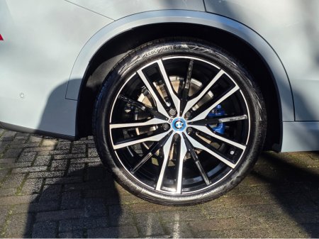 2025 BMW X5 XDRIVE50E M SPORT AUTO. ONLY 5K MILES. FINANCE ARRANGED. SIMI. AA APPROVED. €97,950 thumbnail