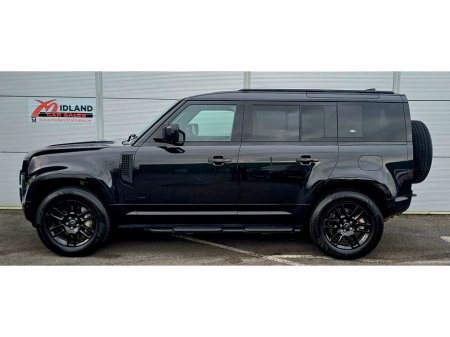 2024 Land Rover Defender - thumbnail 13