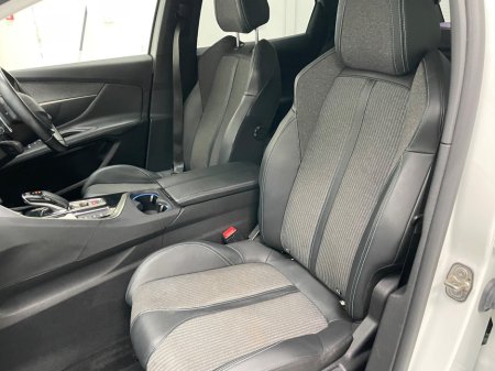 2021 Peugeot 3008 - thumbnail 19