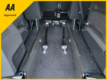 2022 Ford Tourneo Custom 5DR €56,995