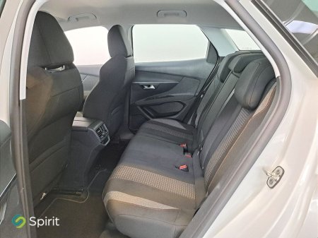 2018 Peugeot 3008 - thumbnail 5