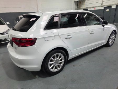 2015 Audi A3 Sportback €13,950 thumbnail