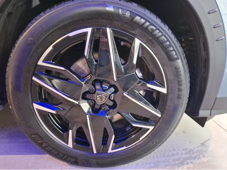 2025 Peugeot 5008 - thumbnail 13