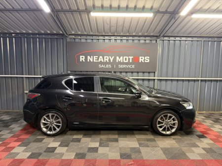 2013 Lexus CT 200 h - photo 2